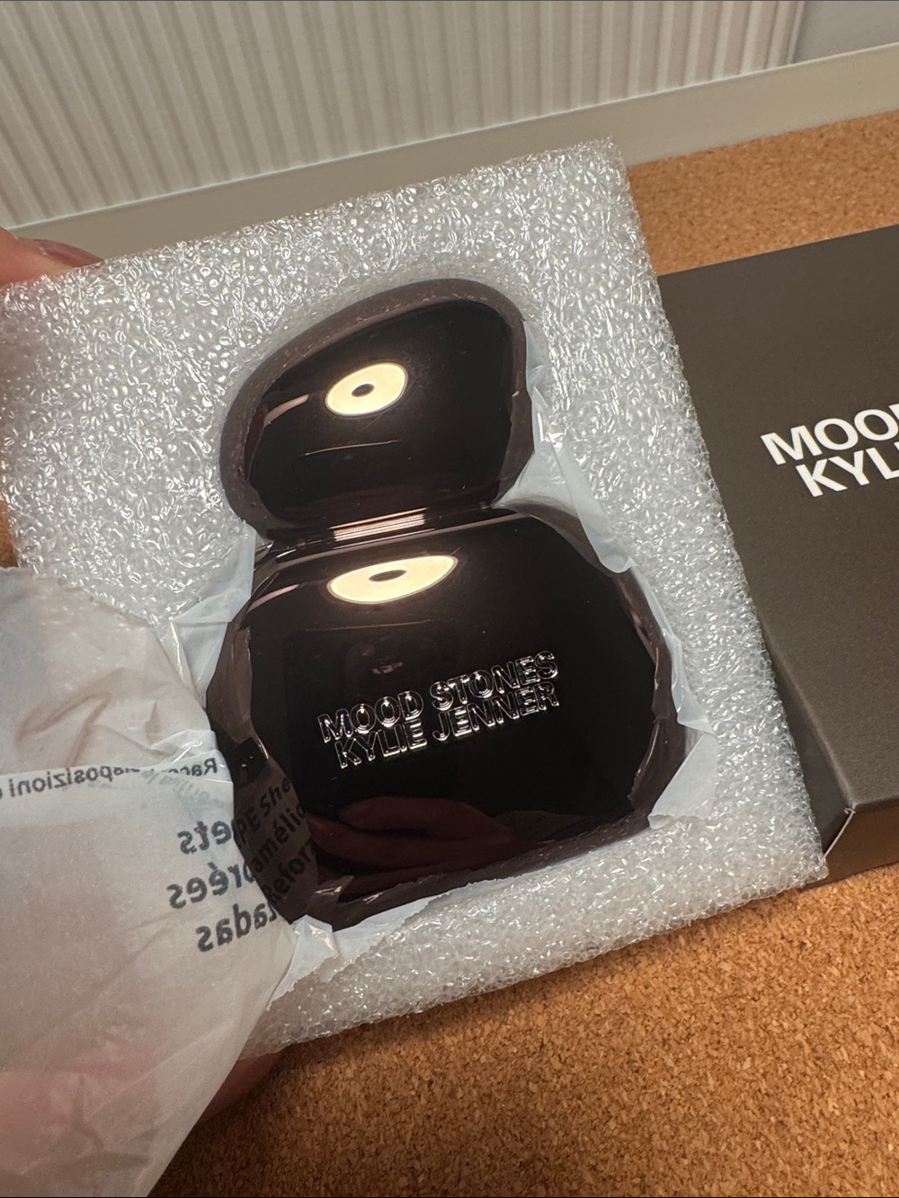 Kylie Jenner Mood Stones Compact Mirror - Shiny Black - Picture 2 of 3